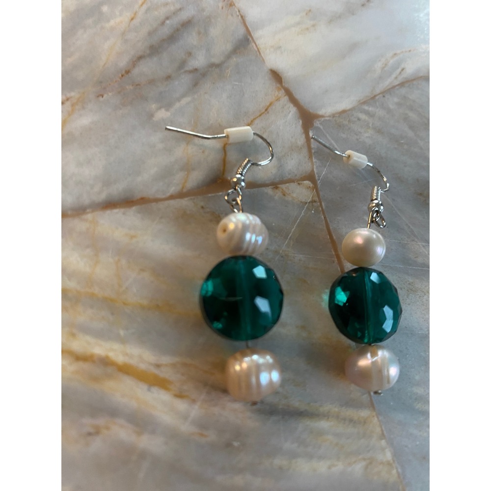 Green Glass & faux Pearl Drop Earrings Silver Tone Handmade Dangle 1.75" - Picture 5 of 7